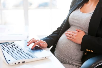 Grossesse : comment occuper son congé maternité avant la naissance ?